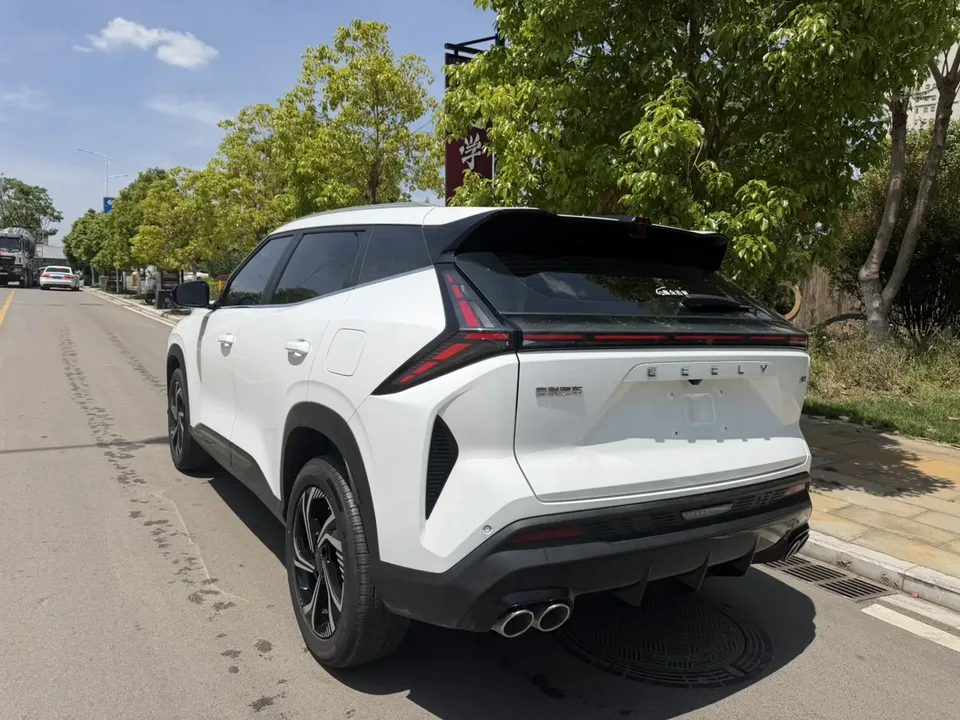 Geely Atlas 1.5TD Smart Link + 2024 — миниатюра 2