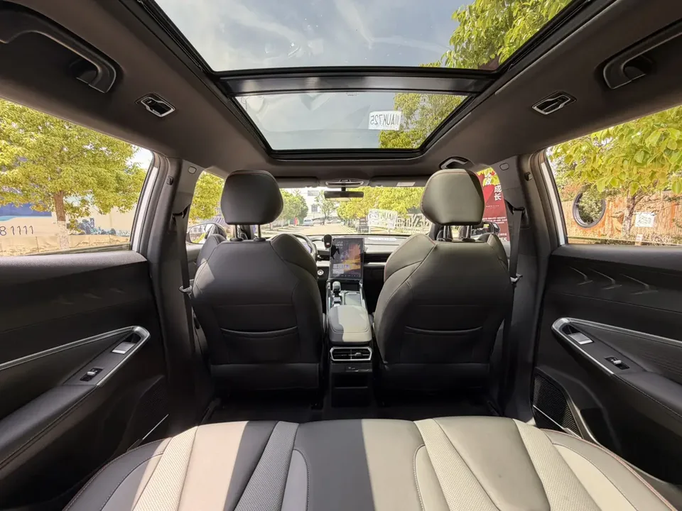 Geely Atlas 1.5TD Smart Link + 2024 — миниатюра 4