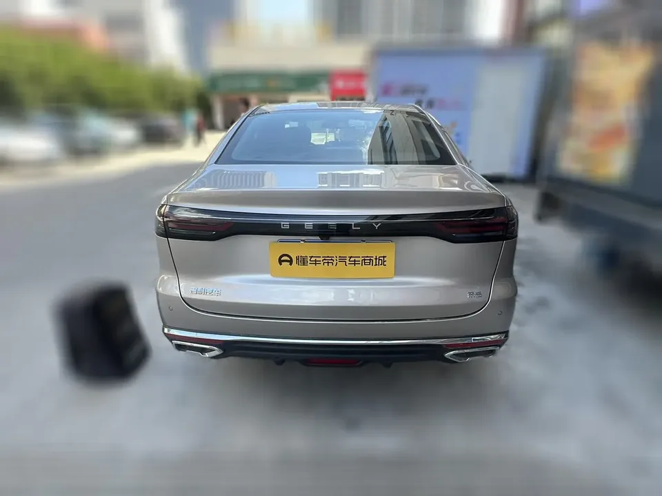 Geely Emgrand Emgrand 2026 Geely Emgrand 2026 5th Generation 1.5L CVT Premium 2025 — thumbnail 2