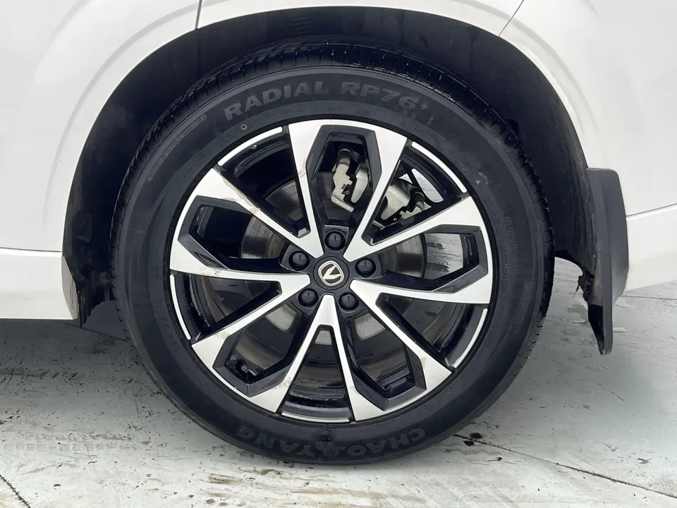 Changan UNI-Z PHEV 2024