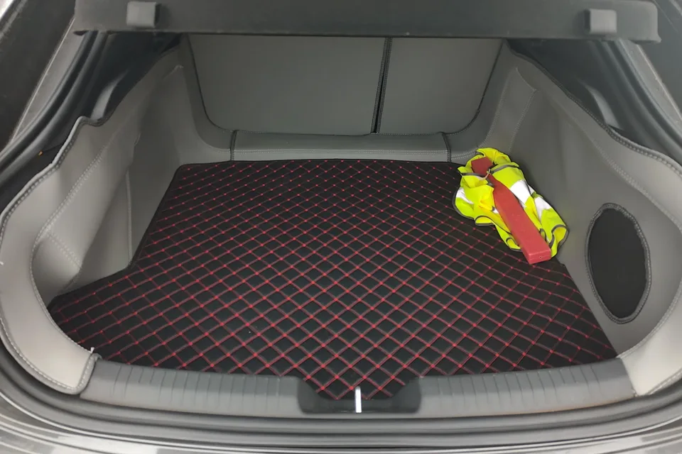 Changan UNI-V 1.5T Smart Pilot Edition 2024 — миниатюра 4
