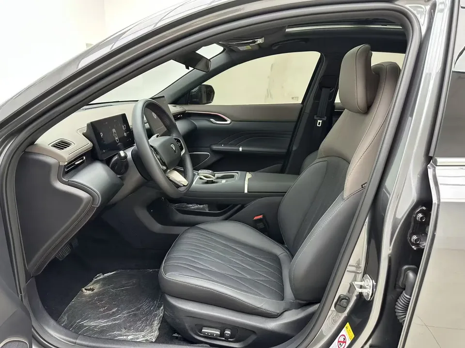 Changan Escape 2026 Yidong fourth-generation 1.5T DCT 500Bar Smart Edition 2025 — миниатюра 4