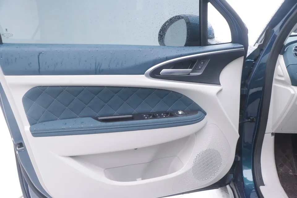 ORA Euler good cat Euler good cat 2023 401km standard endurance luxury lithium iron phosphate 2023 — thumbnail 4