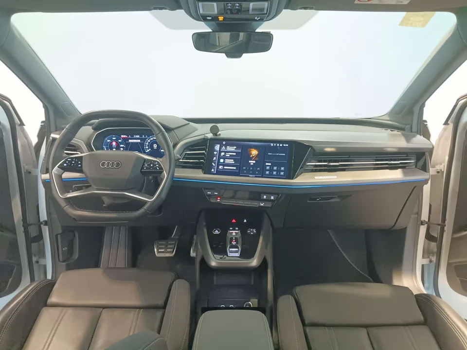 Audi Q4 e-tron 40 e-tron Creative Edition 2023 — миниатюра 4