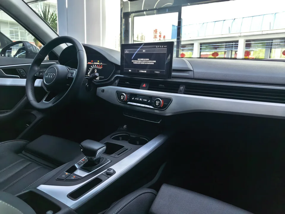 Audi a4 l A4L 2022 Audi A4L 2022 40 TFSI Fashion Dynamic Edition 2023 — thumbnail 4