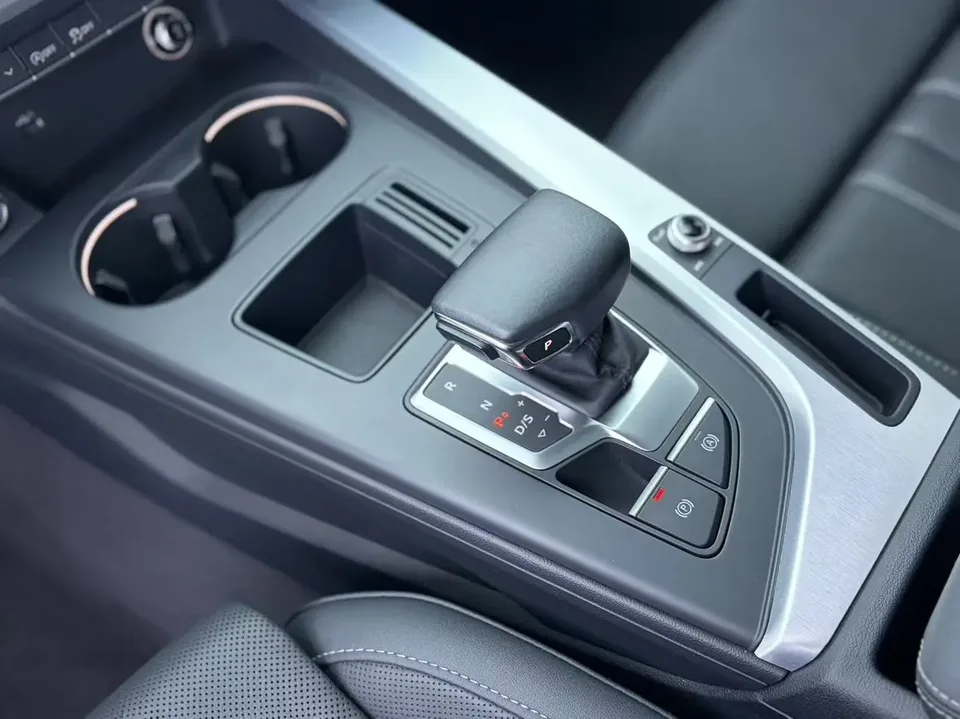 Audi a4 l Audi A4L 2024 40 TFSI Fashion Dynamic Edition 2024 — миниатюра 5