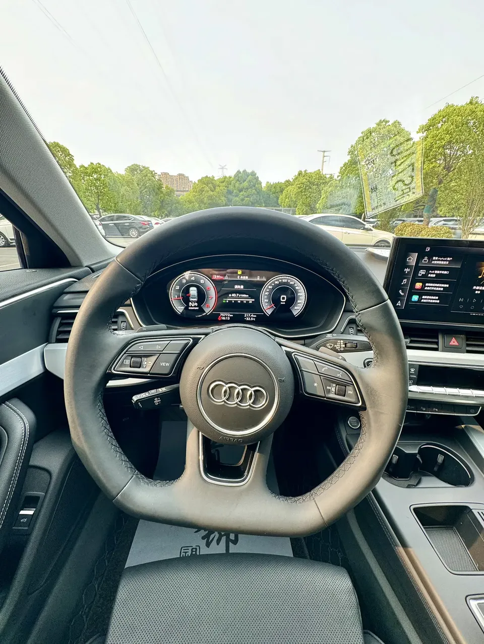 Audi a4 l Audi A4L 2022 40 TFSI luxury and dynamic model 2022 — миниатюра 3