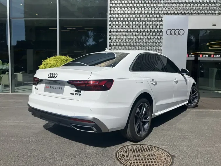 Audi a4 l Audi A4L 2024 40 TFSI Fashion Dynamic Edition 2025 — миниатюра 4