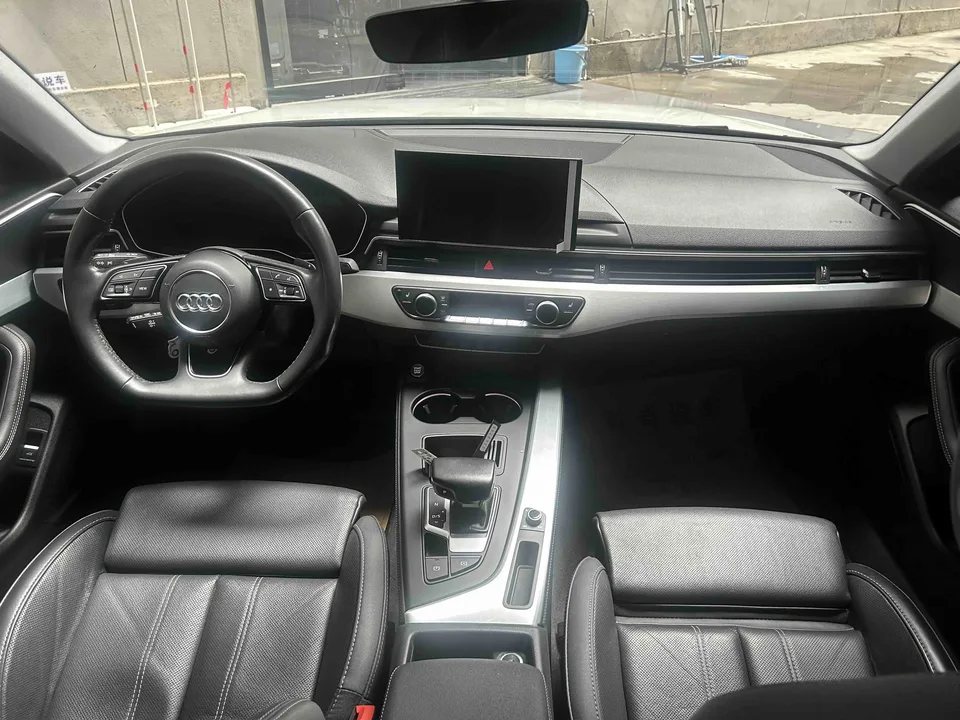 Audi a4 l Audi A4L 2022 40 TFSI luxury and dynamic model 2022 — миниатюра 4