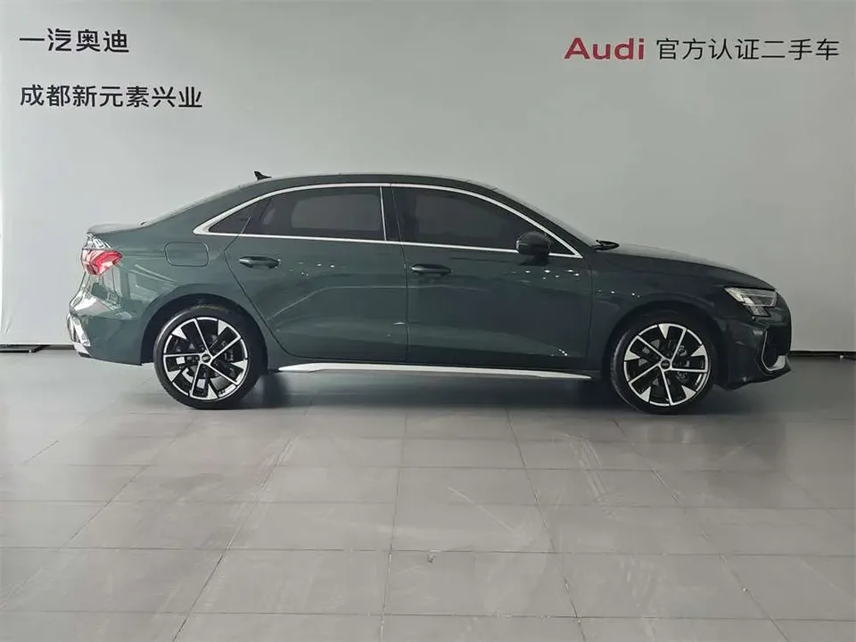 Audi A3 Audi A3 2025 A3L Limousine 35 TFSI Flying Spur Premium Edition 2025 — миниатюра 5