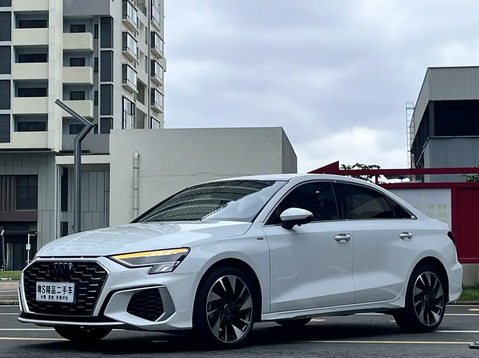 Audi A3 A3 2022 Sportback 35 TFSI stylish and sporty 2022 — photo 1, buy with delivery to Moscow