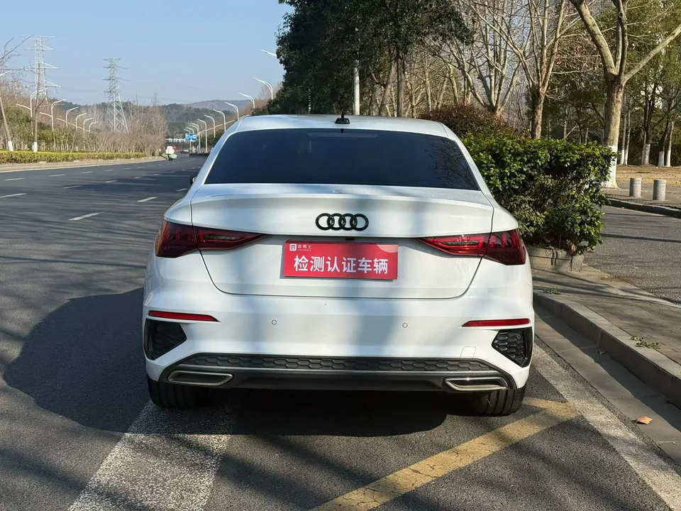 Audi A3 A3 2022 A3L Limousine 35 TFSI Fashion Sports 2024 — миниатюра 2