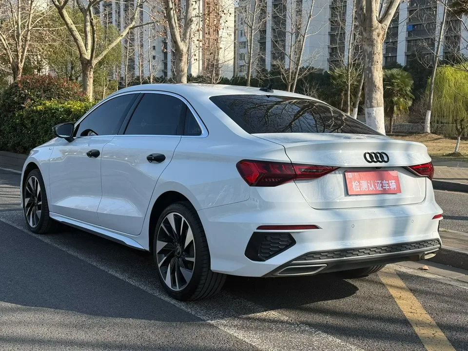 Audi A3 A3 2022 A3L Limousine 35 TFSI Fashion Sports 2024 — миниатюра 4