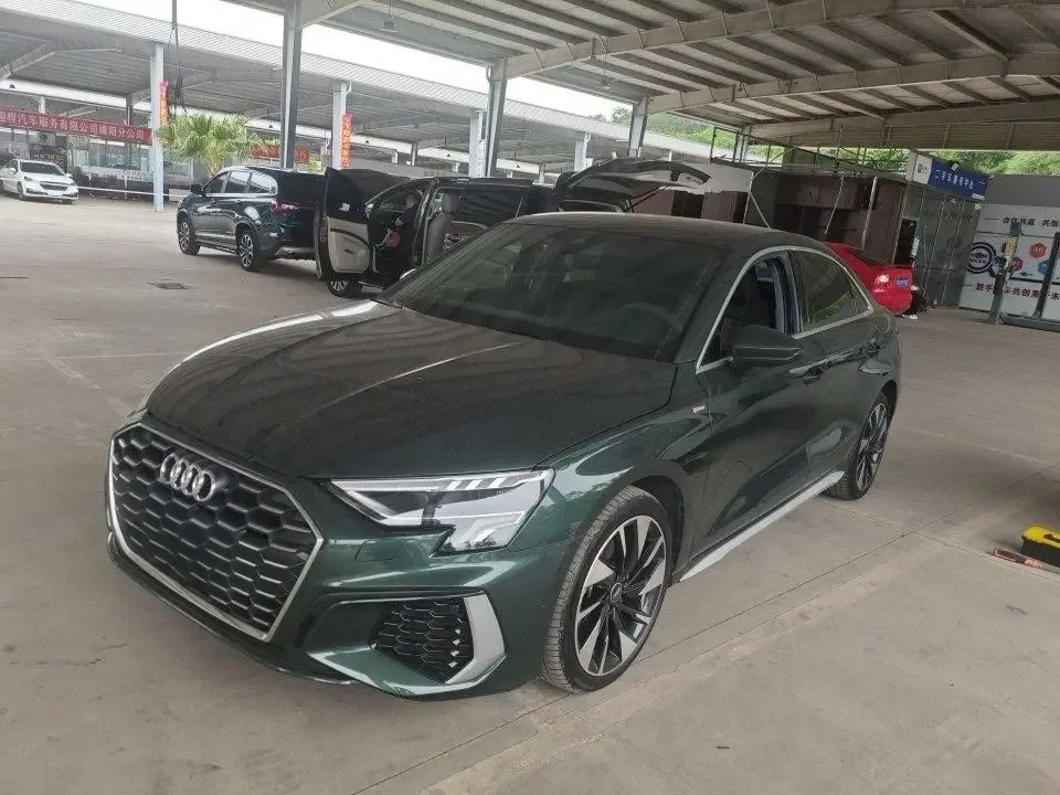 Audi A3 A3L Limousine 35 TFSI Fashion Sports 2022 — фото 1, купить с доставкой в Москву