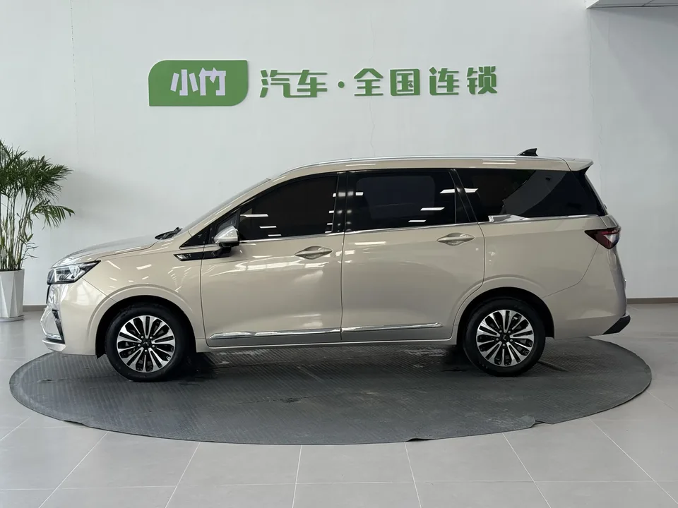 Wuling Jiachen 2022
