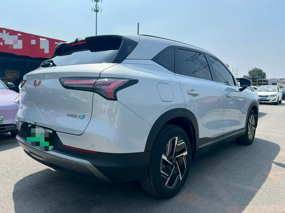 Wuling Starlight S PHEV 130km Flagship Model 2024 — миниатюра 2