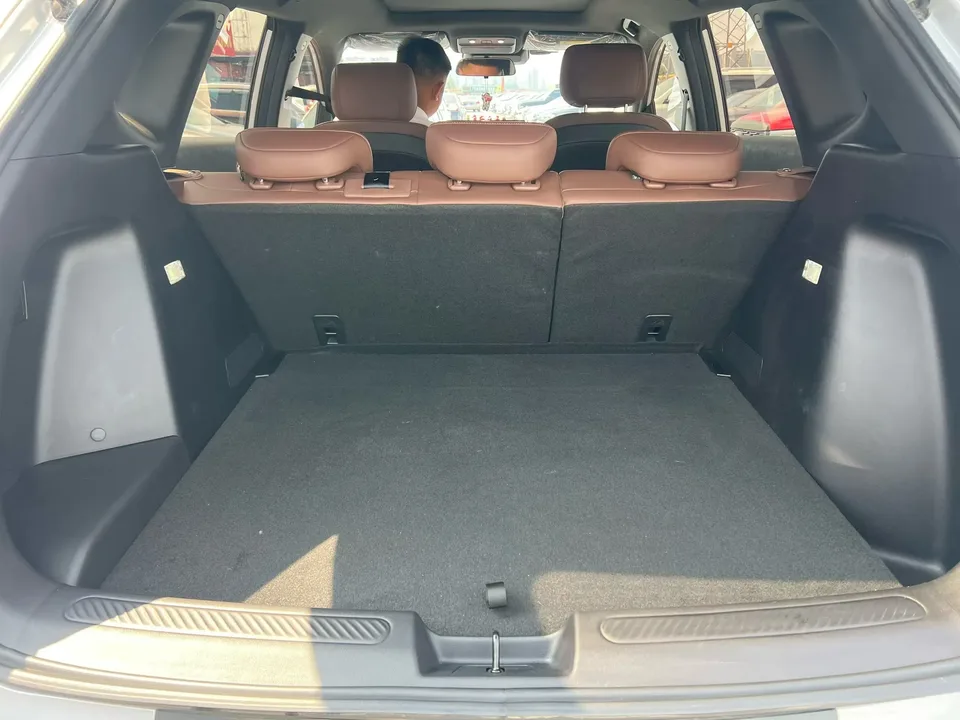 Wuling Starlight S PHEV 130km Flagship Model 2024 — миниатюра 3