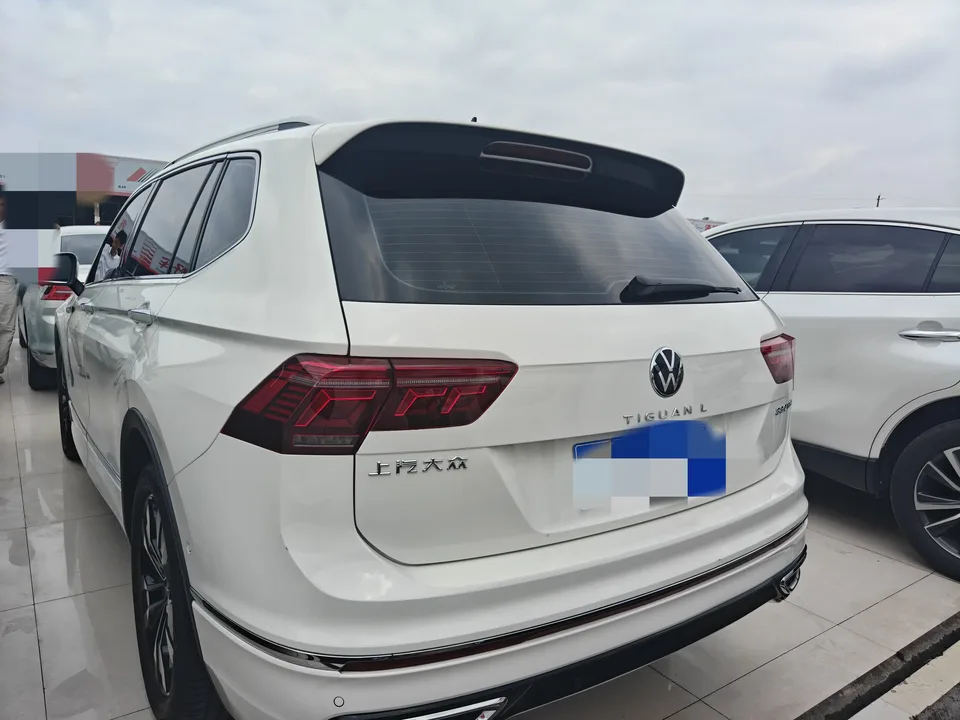 Volkswagen Tiguan L Tiguan L 2022 330TSI Automatic 2WD R-Line Enjoy Edition 2022 — миниатюра 2