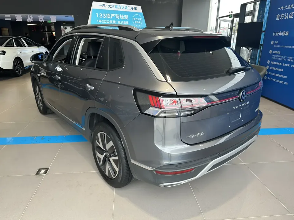 Volkswagen Tayron 300TSI 2WD Luxury Plus Advanced Edition 2024 — миниатюра 4