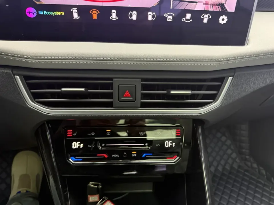 Volkswagen Tayron Tanyue 2023 280TSI 2WD Luxury Plus Advanced Edition 2022 — миниатюра 3