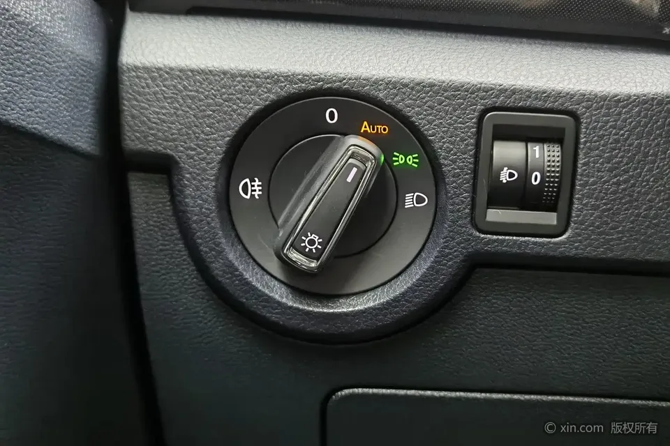 Volkswagen Tharu Tuyue 2025 New 1.5L Ruijin Edition 2025 — миниатюра 3