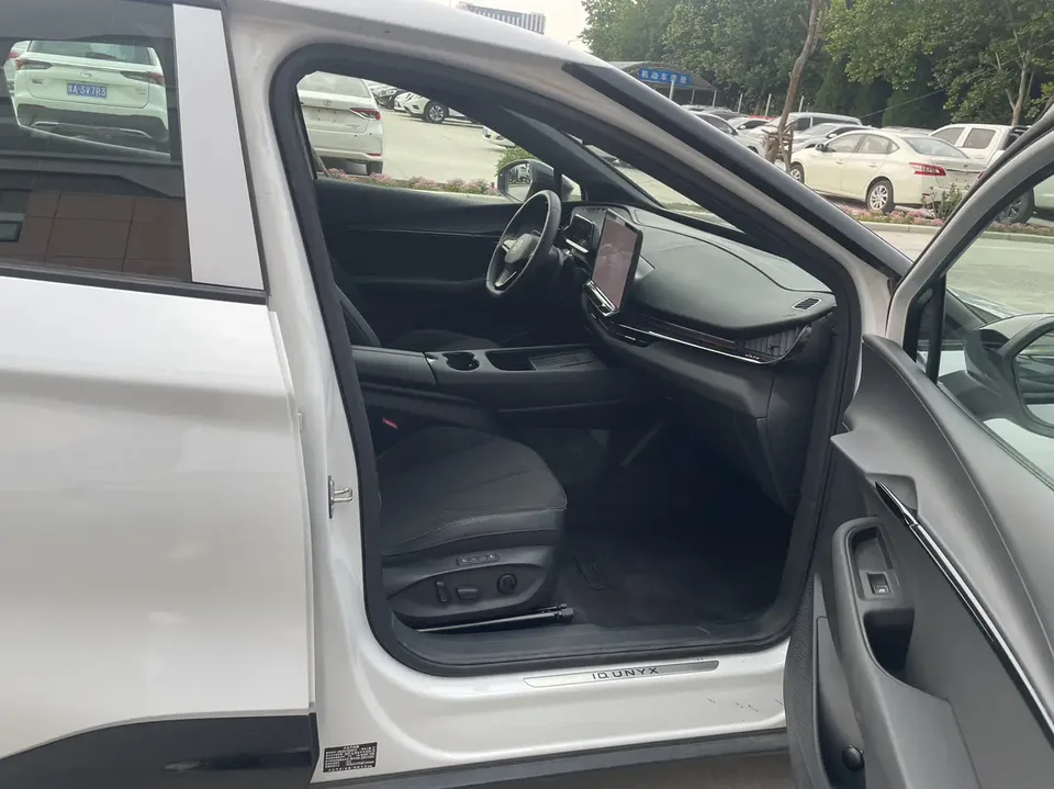 Volkswagen With the crowd06 Pro model with long battery life 2025 — миниатюра 3
