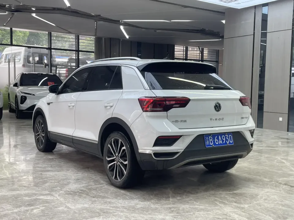 Volkswagen T-Roc TANG 2022 280TSI DSG 2WD Comfort PLUS 2022 — thumbnail 2