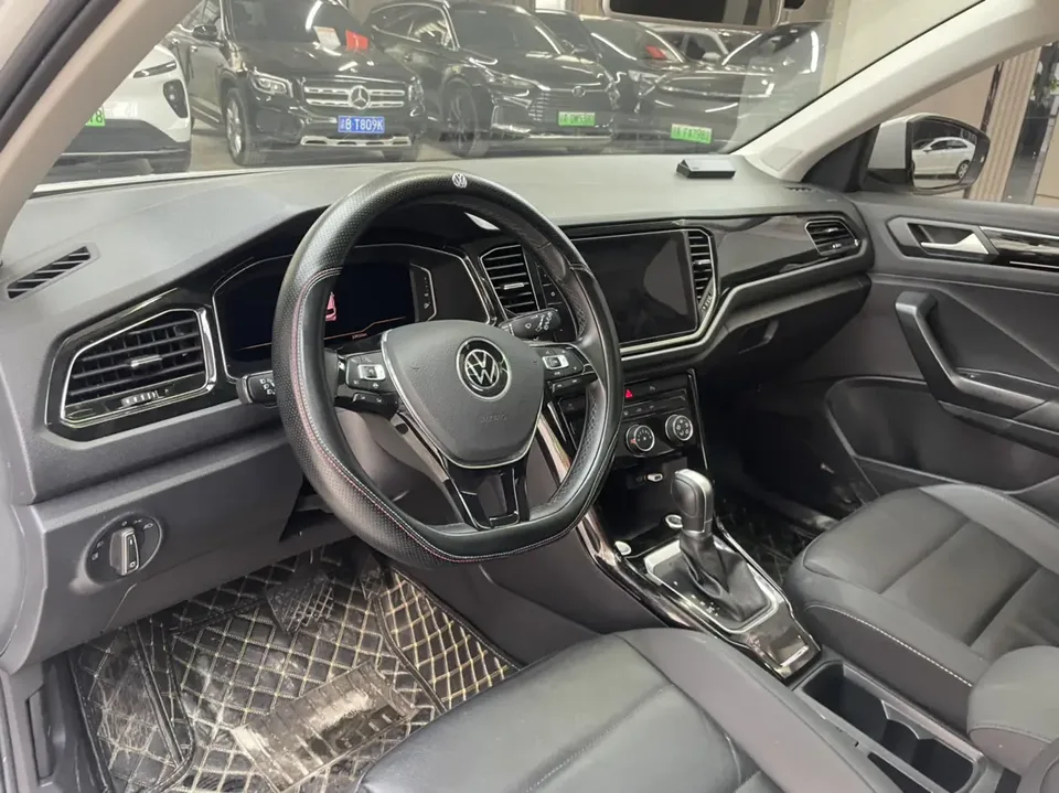 Volkswagen T-Roc TANG 2022 280TSI DSG 2WD Comfort PLUS 2022 — thumbnail 4