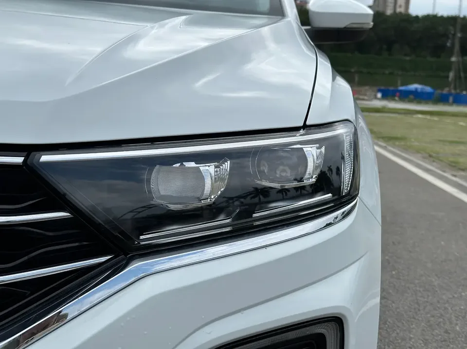 Volkswagen T-Roc T-Roc 2022 Tange 280TSI DSG two-wheel drive comfort PLUS 2022 — thumbnail 3