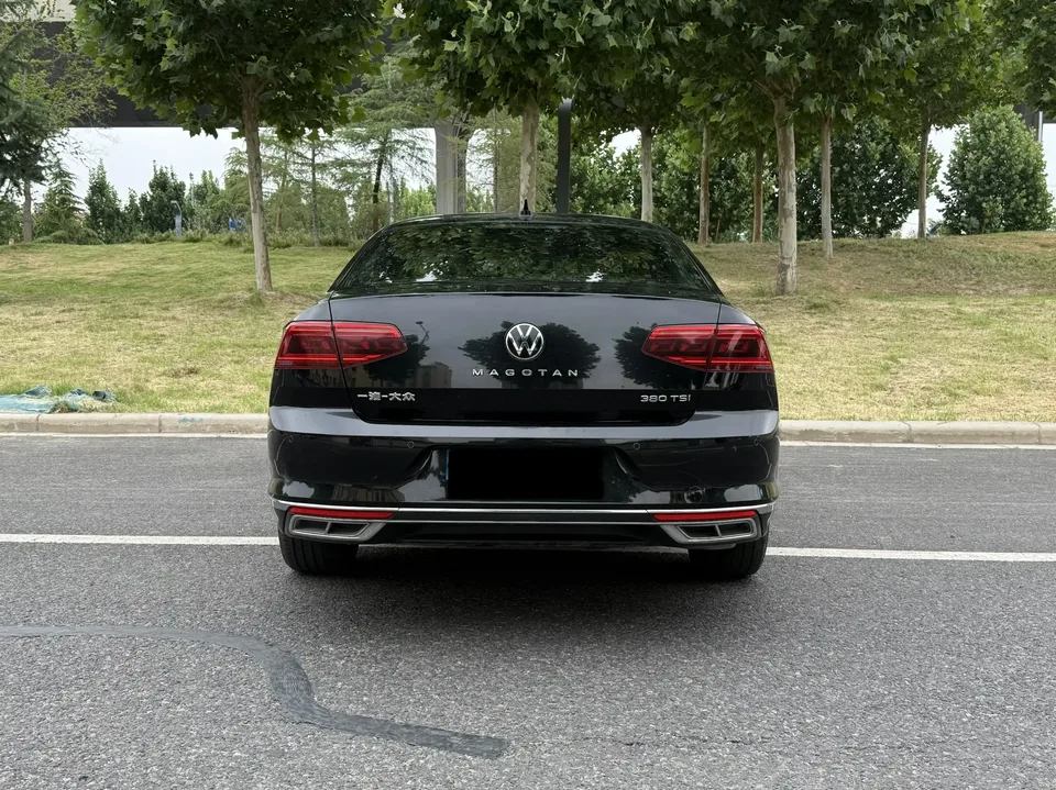 Volkswagen Magotan 330TSI DSG 30th Anniversary Edition 2022 — миниатюра 2