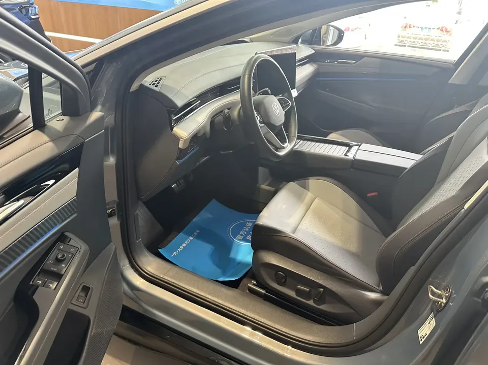 Volkswagen ID.7 VIZZION ID.7 VIZZION 2024 AIR version 2024 — миниатюра 3