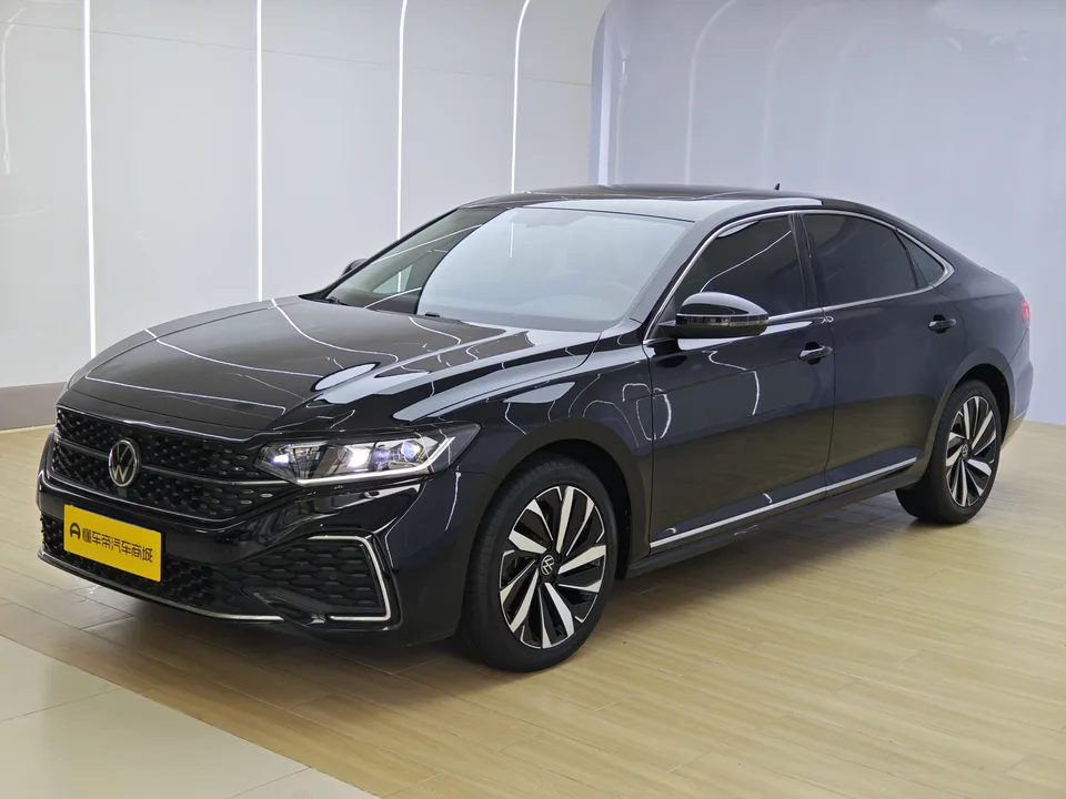 Volkswagen Passat 2022