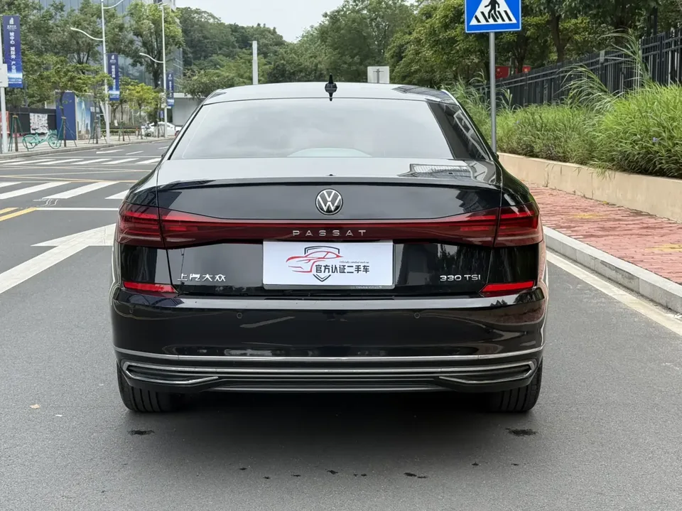 Volkswagen Passat Passat 2022 330TSI Starry Sky Deluxe Edition 2022 — миниатюра 5