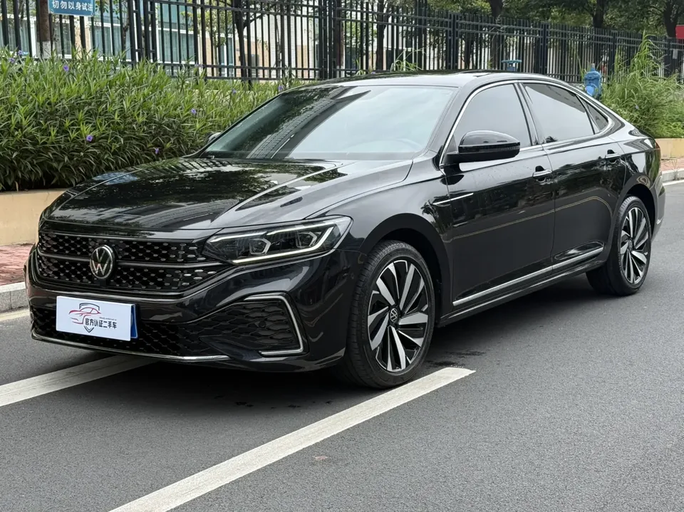 Volkswagen Passat 2022