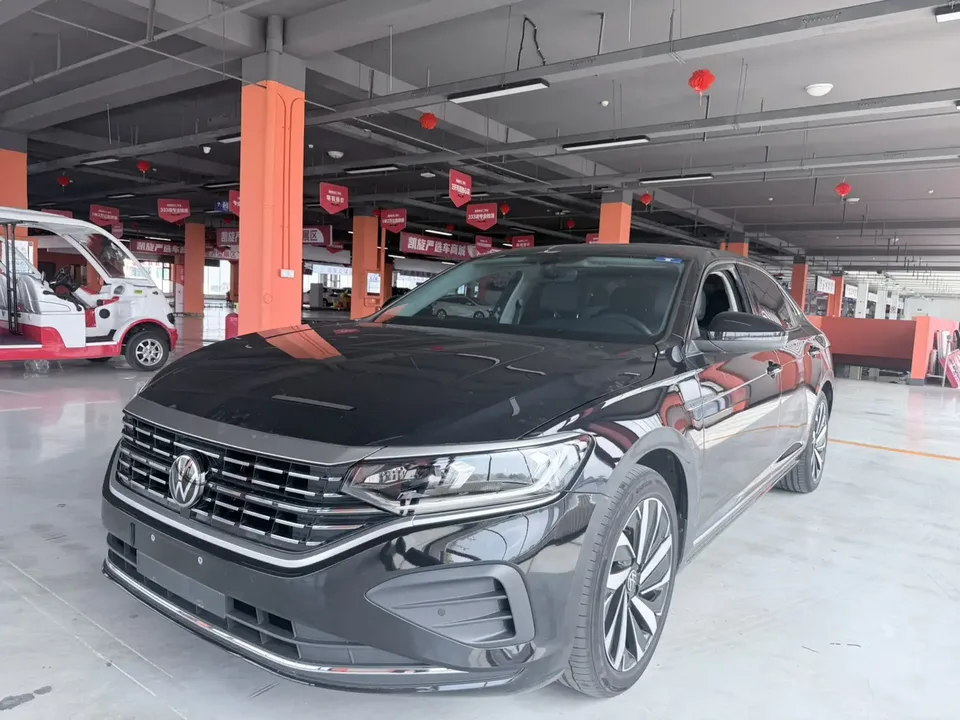 Volkswagen Passat 2025