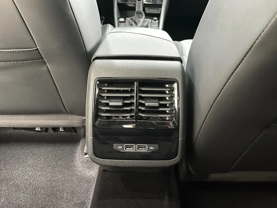 Volkswagen Sagitar 2023 Sagitar 280TSI DSG Beyond Edition Lite 2023 — миниатюра 3