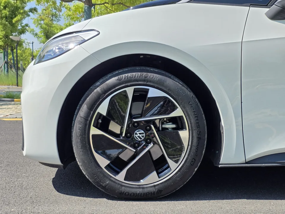 Volkswagen ID.3 Volkswagen ID.3 2025 Smart Model Outstanding Edition 2024 — миниатюра 4