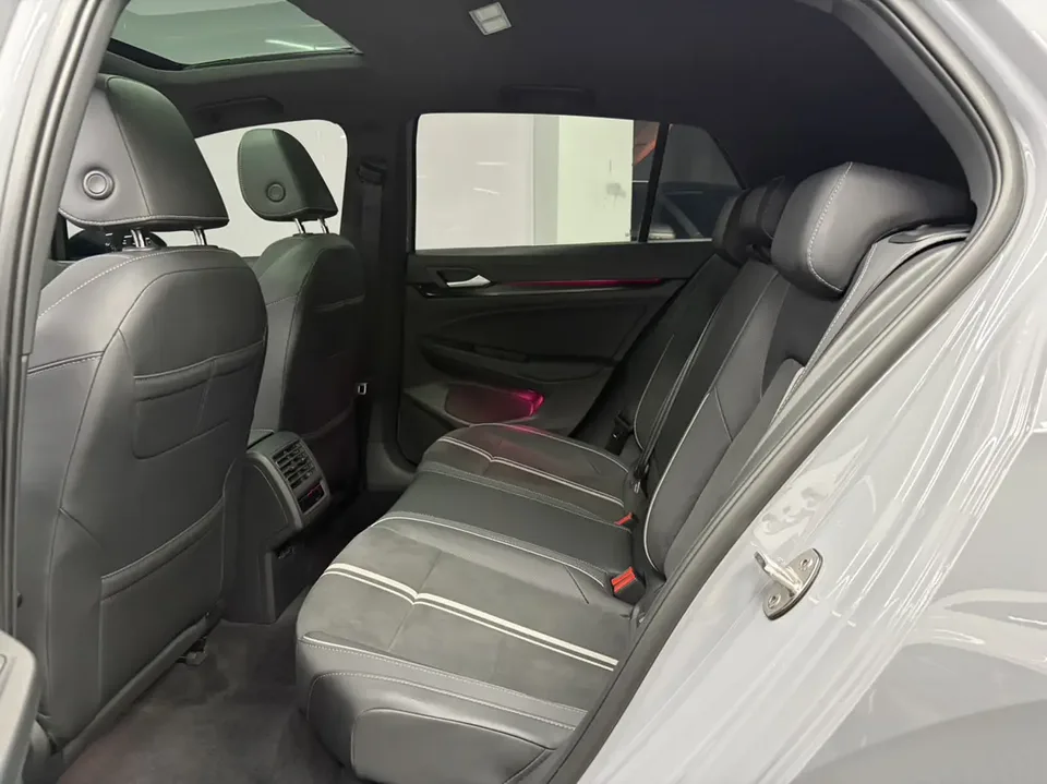 Volkswagen Golf Golf 2021 280TSI DSG R-Line 2022 — миниатюра 5