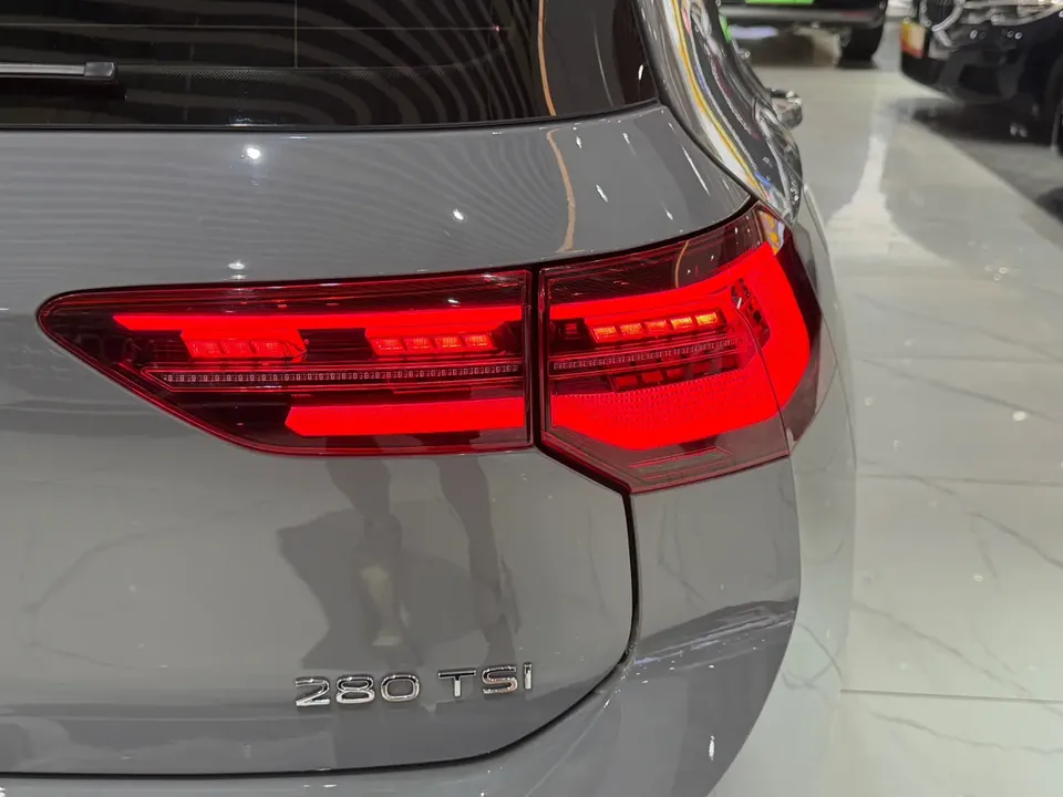 Volkswagen Golf Golf 2021 280TSI DSG Pro First Edition 2022 — миниатюра 3