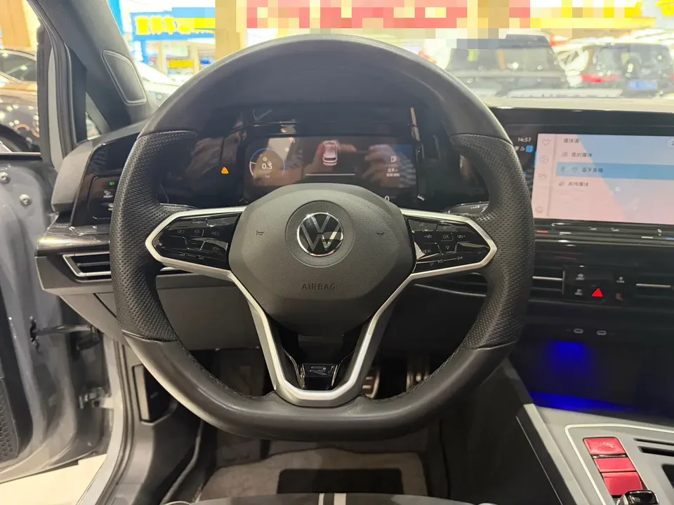 Volkswagen Golf Golf 2021 280TSI DSG Pro First Edition 2022 — миниатюра 5