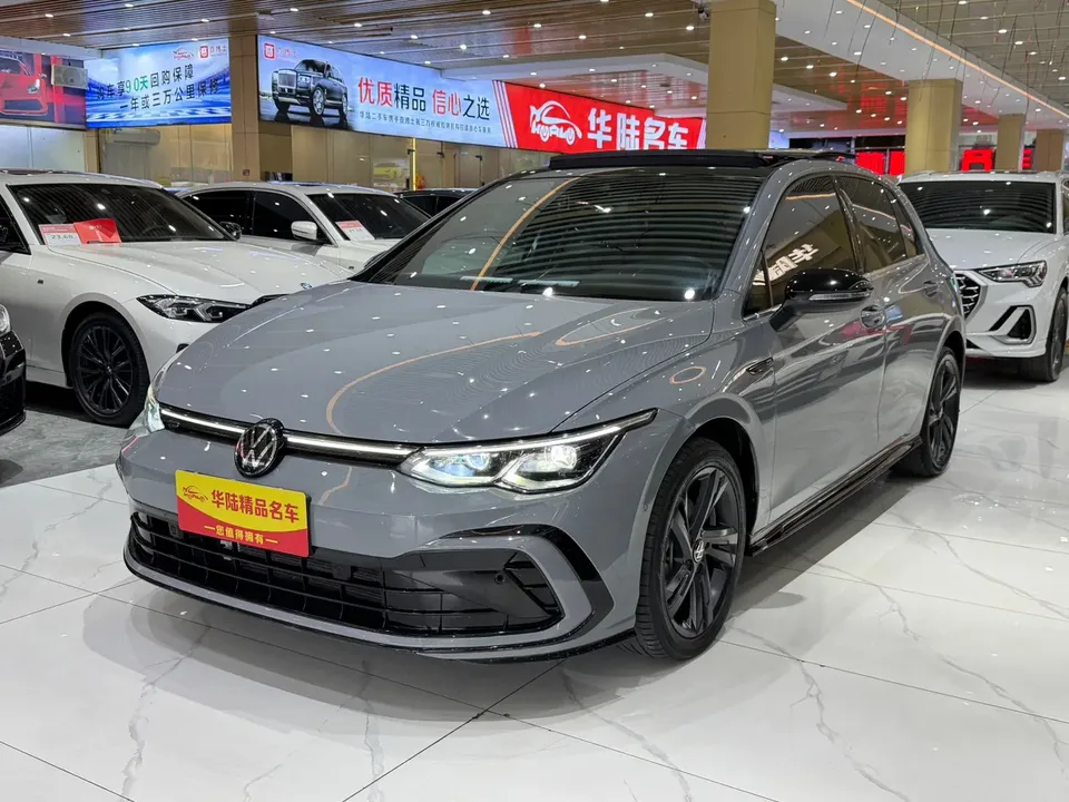 Volkswagen Golf Golf 2021 280TSI DSG Pro First Edition 2022 — фото 1, купить с доставкой в Москву