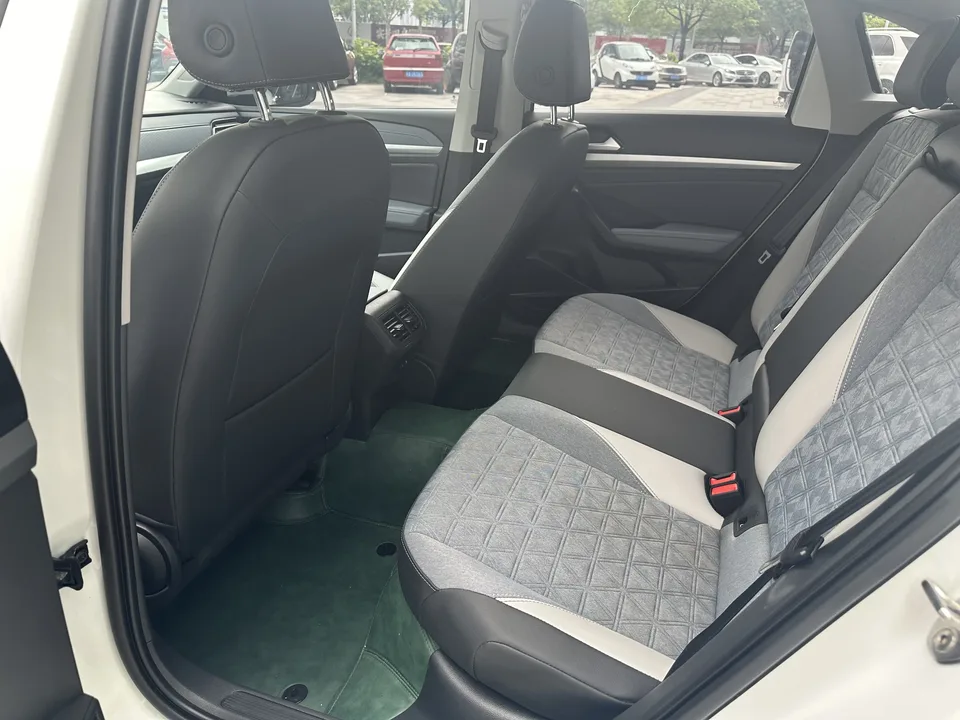 Volkswagen Lavida Lavida 2023 280TSI DSG Full Elegance Edition 2023 — thumbnail 3