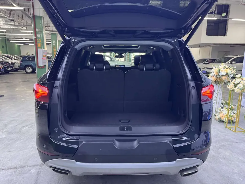 Chevrolet Pioneer Trailblazer 2022 light hybrid 650T Redline 7-seat Ting version 2022 — миниатюра 4