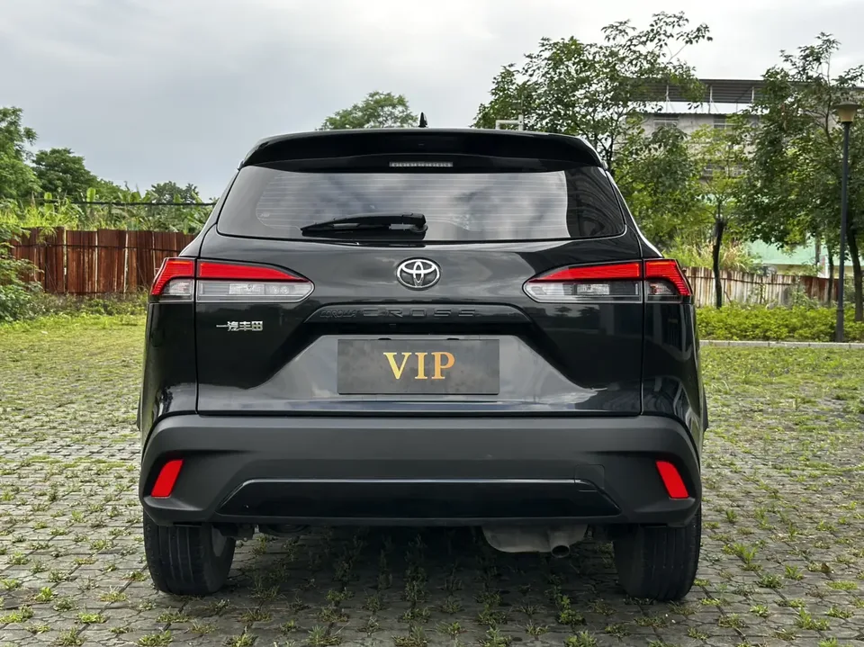 Toyota CorollaCross 2.0L Deluxe Edition 2022 — миниатюра 2