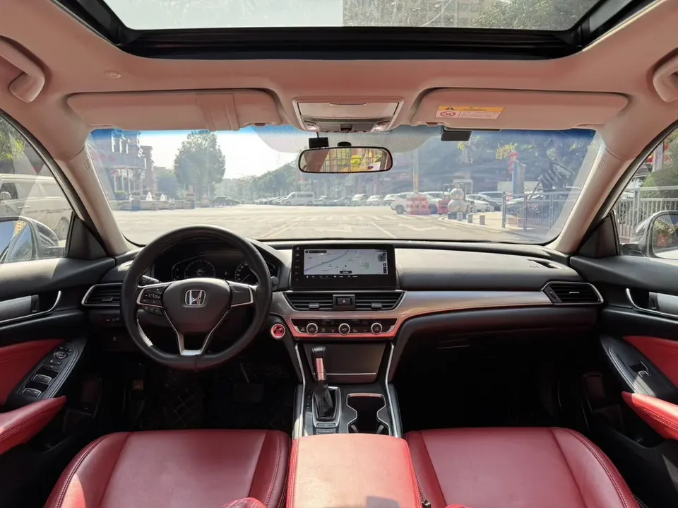 Honda Accord Accord 2022 260TURBO Deluxe Edition 2022 — миниатюра 5