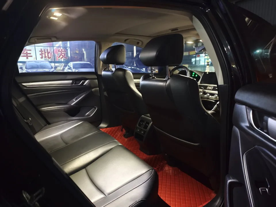 Honda Accord Accord 2022 260TURBO Deluxe Edition 2022 — миниатюра 5