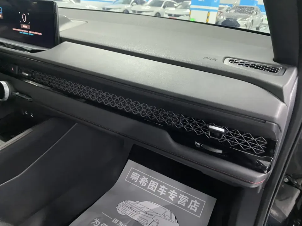 Honda Accord RuiTong 260TURBO flagship version 2024 — миниатюра 4
