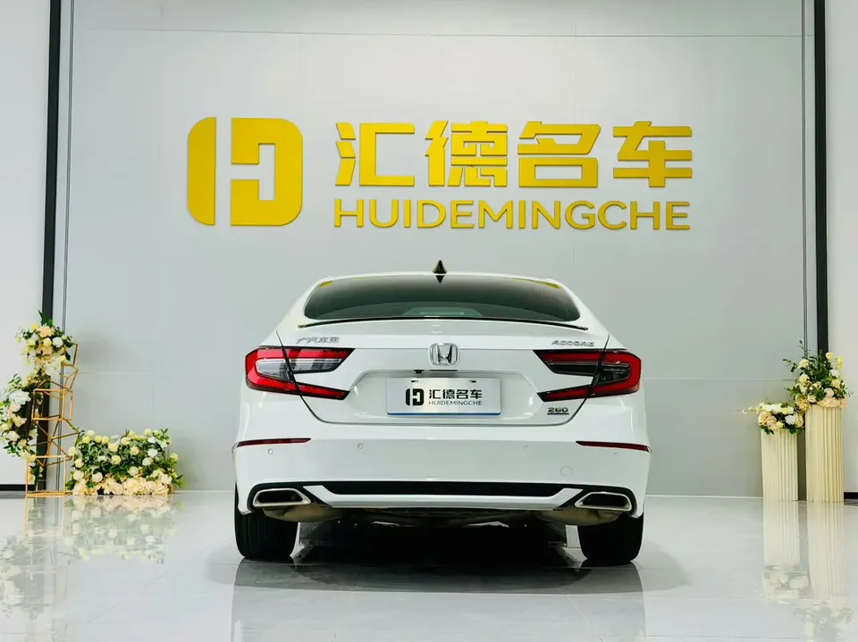 Honda Accord 2022 Accord 260TURBO Fantasy Night Premium Edition 2022 — миниатюра 2