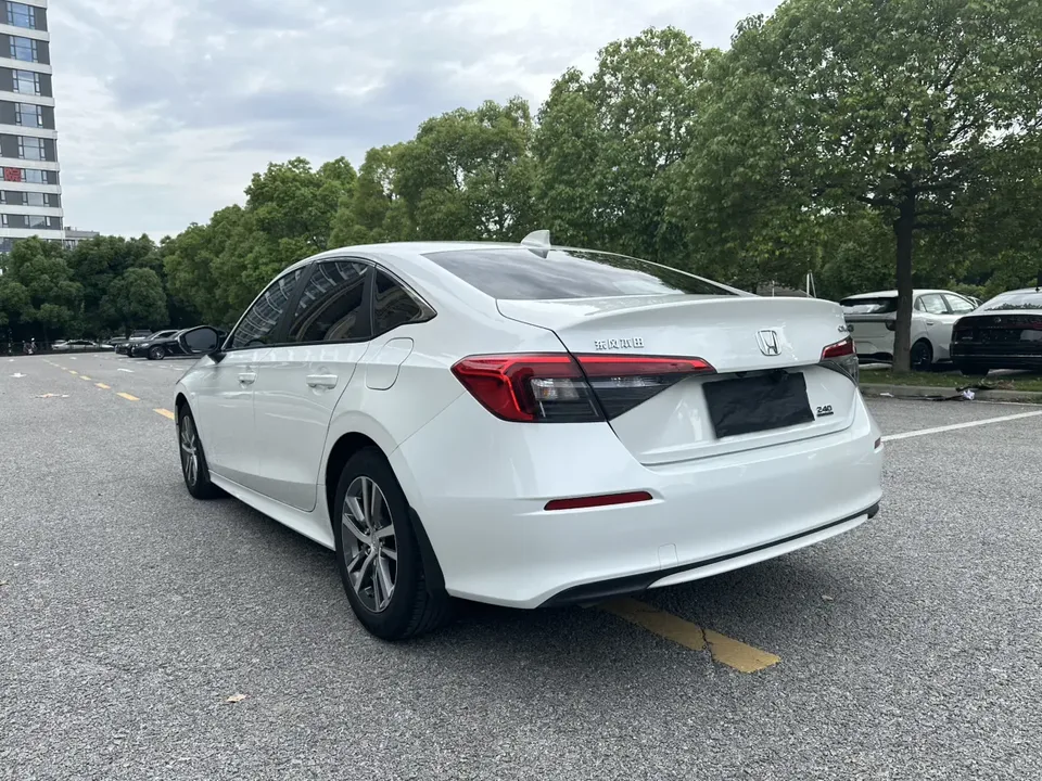 Honda CIVIC 2022 Civic 240TURBO CVT Dynamic Edition 2022 — миниатюра 2
