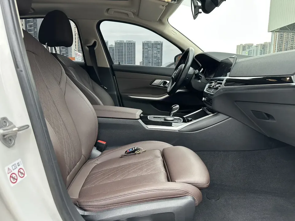 BMW 3 Series BMW 3 Series 2022 320Li M Sport Package 2022 — миниатюра 4